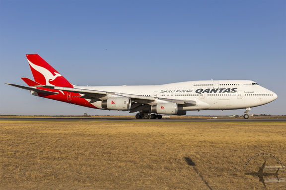 Qantas (VH-OJU) Boeing 747-438(ER)