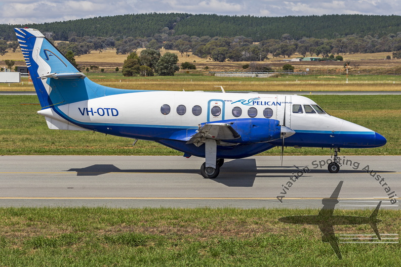 FlyPelican_(VH-OTD)_BAe_Jetstream_32_taxiing_at_Canberra_Airport_(5).jpeg
