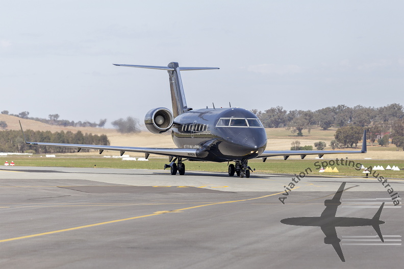 Australian Corporate Jet Centres (VH-SCR) Bombardier CL-600-2B16 Challenger 604