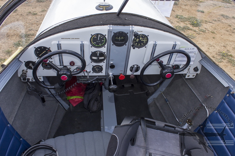 Cockpit of Erco 415C Ercoupe (24-3491)